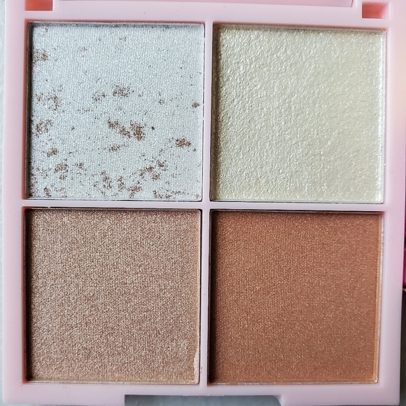 KNDR Beauty Kinder Glow Highlighting Pallet - Picture 4 of 4